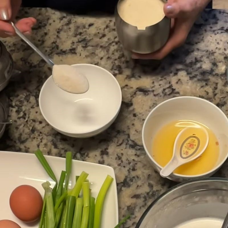 Bước 2 Chuẩn bị nước chấm bánh cuốn đậm đà bánh cuốn quảng đông