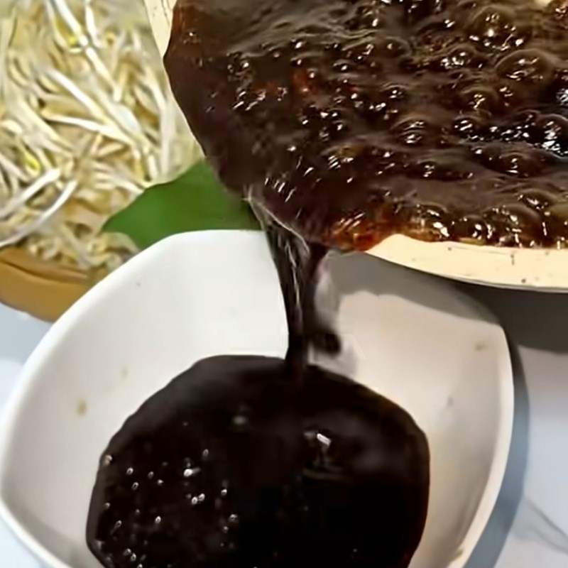 Bước 2 Cô đặc nước sốt và hoàn thiện hương vị Nước tương tiêu của Jun Phạm