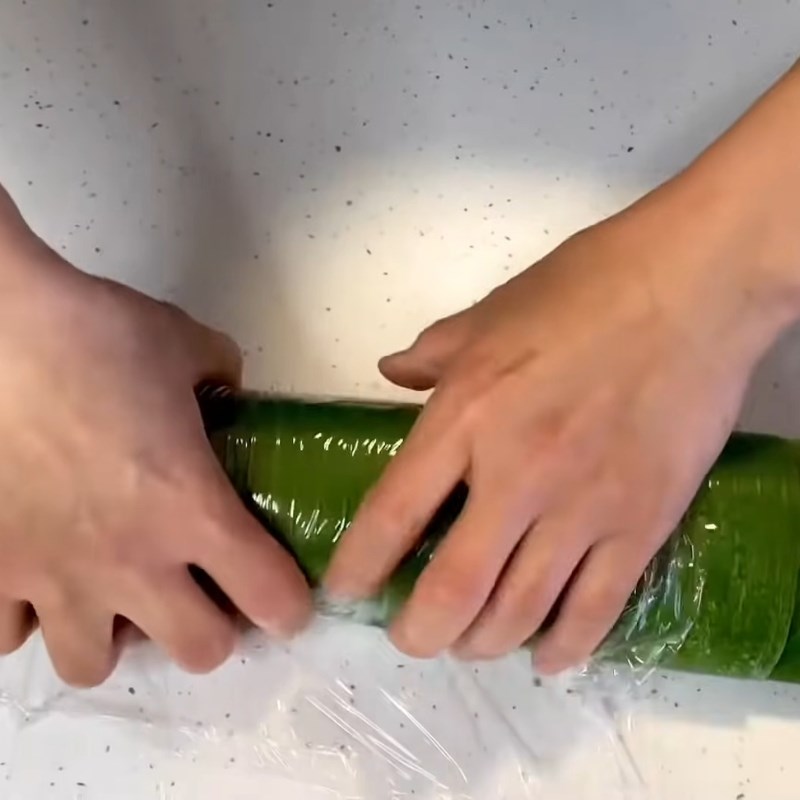 Bước 6 Gói giò bằng lá chuối Giò lụa miền Bắc