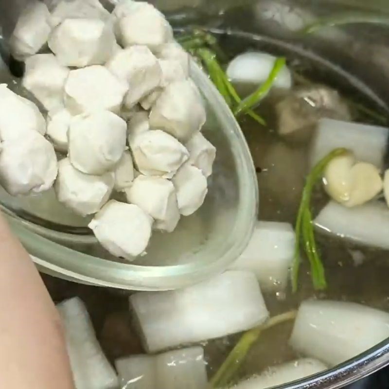 Bước 2 Hầm nước dùng hủ tiếu kiểu Thái đậm đà hủ tiếu Thái Lan