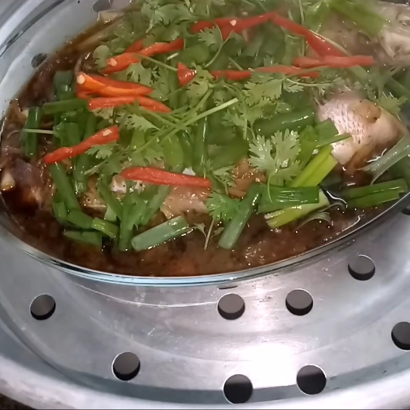 Bước 3 Hấp cá diêu hồng hành gừng chuẩn vị Cá diêu hồng hấp hành gừng