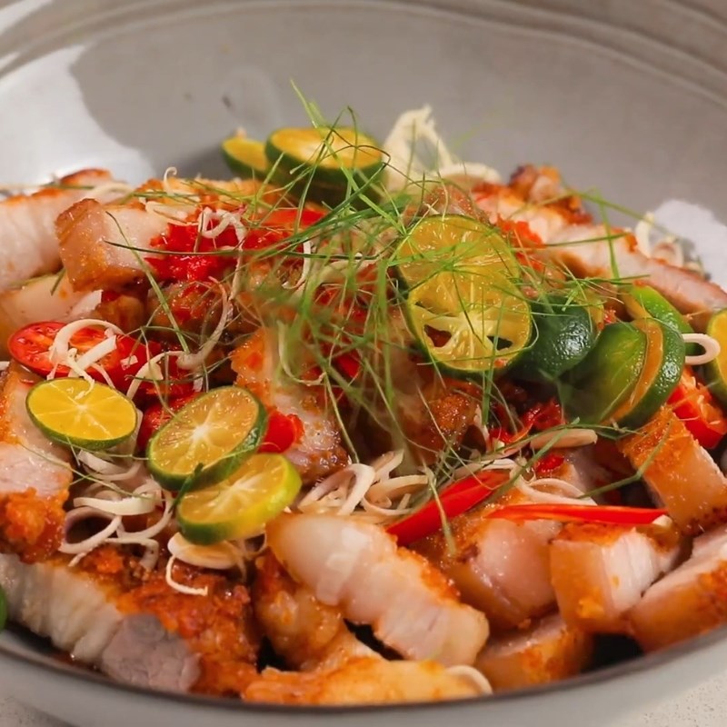 Bước 4 Hoàn thiện món thịt chiên và thưởng thức Thịt ba chỉ chiên giòn