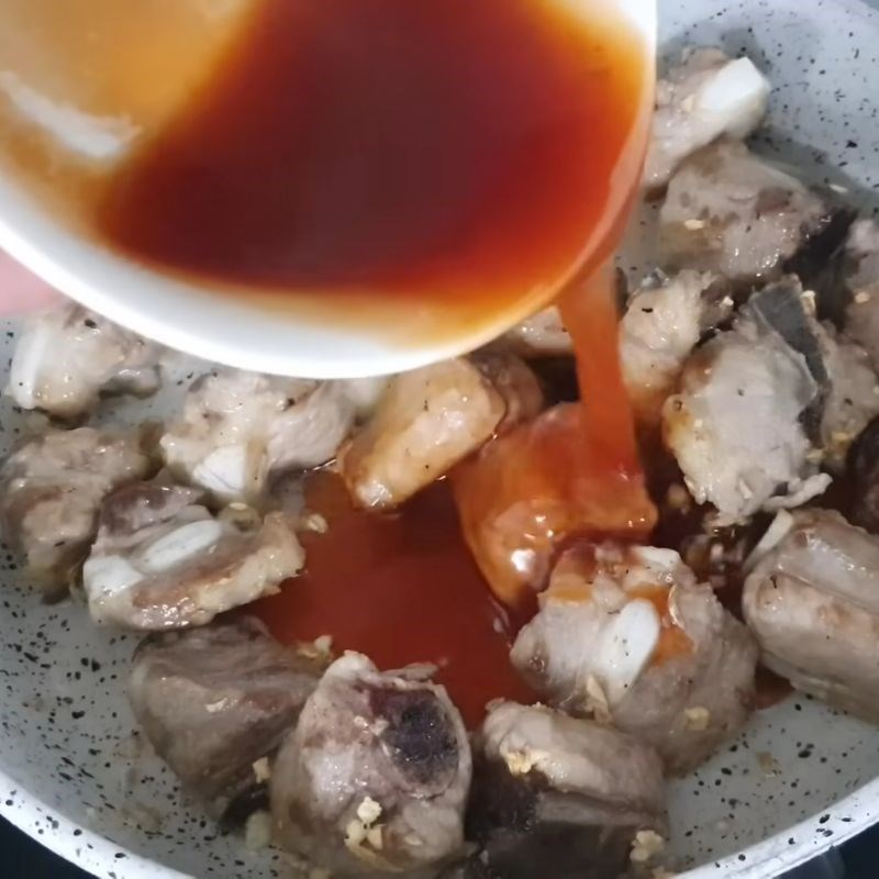 Bước 5 Kho sườn chua ngọt mềm thấm vị sườn kho chua ngọt