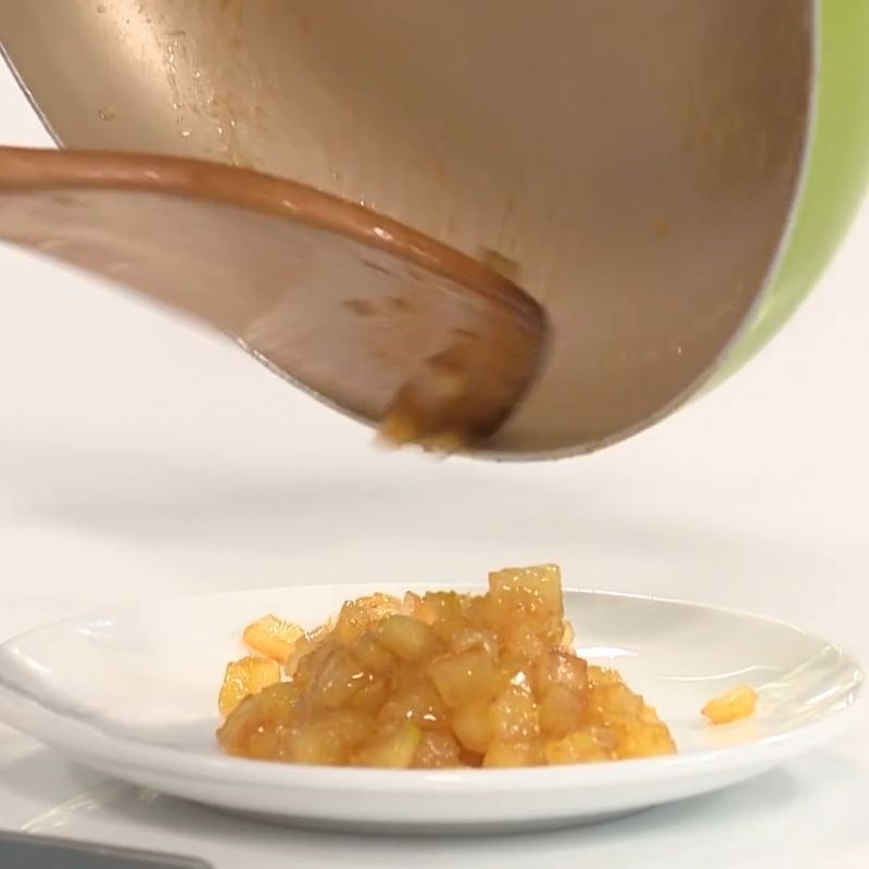 Bước 3 Làm nhân táo chua ngọt Bánh pancake táo