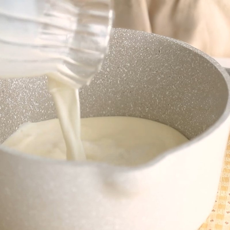 Bước 4 Làm sốt phô mai tan chảy Bánh mì phô mai tan chảy