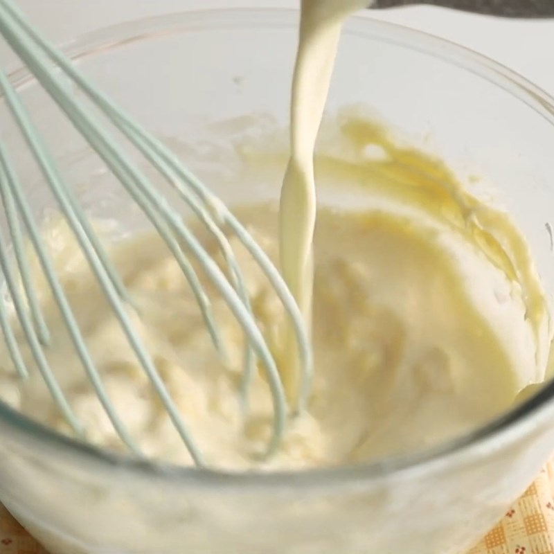 Bước 4 Làm sốt phô mai tan chảy Bánh mì phô mai tan chảy