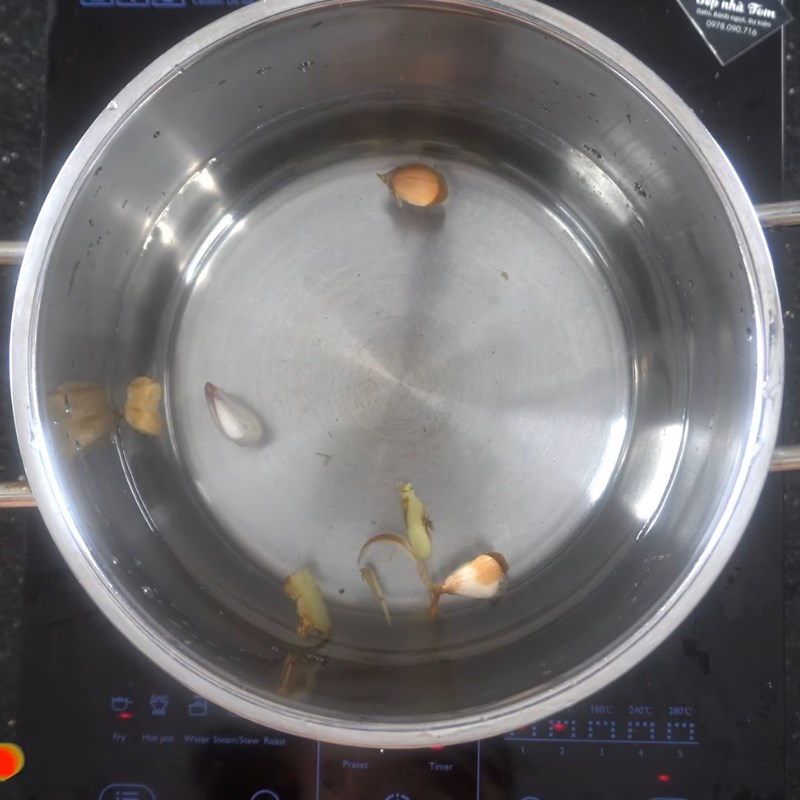 Bước 2 Luộc sơ và thái dạ dày chuẩn bị hầm Dạ dày hầm thuốc bắc