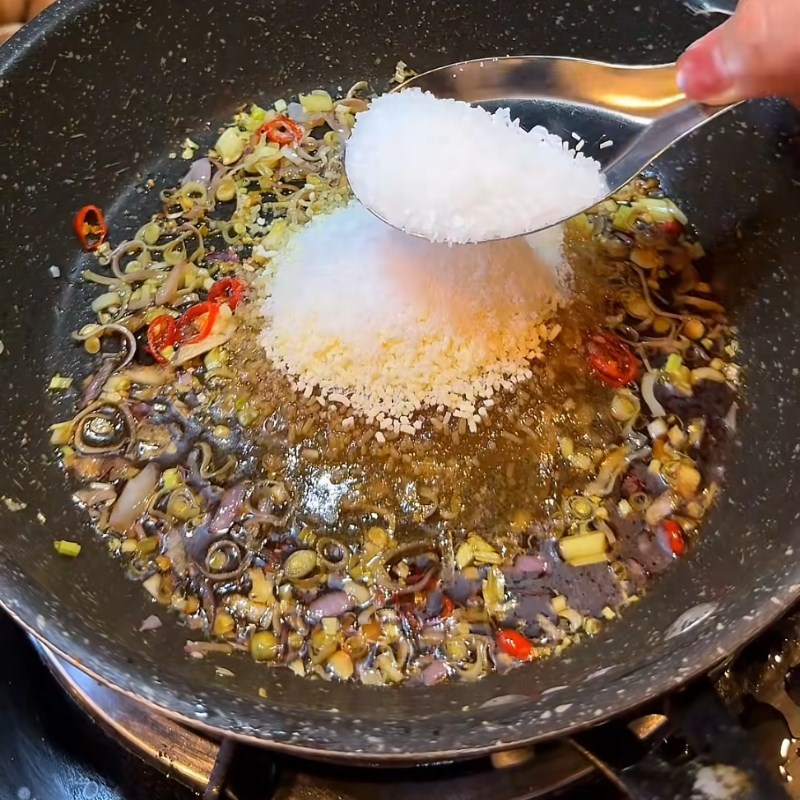 Bước 3 Nấu hỗn hợp gia vị Bắp bò nhúng mẻ