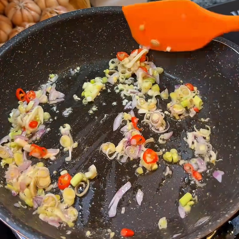 Bước 3 Nấu hỗn hợp gia vị Bắp bò nhúng mẻ