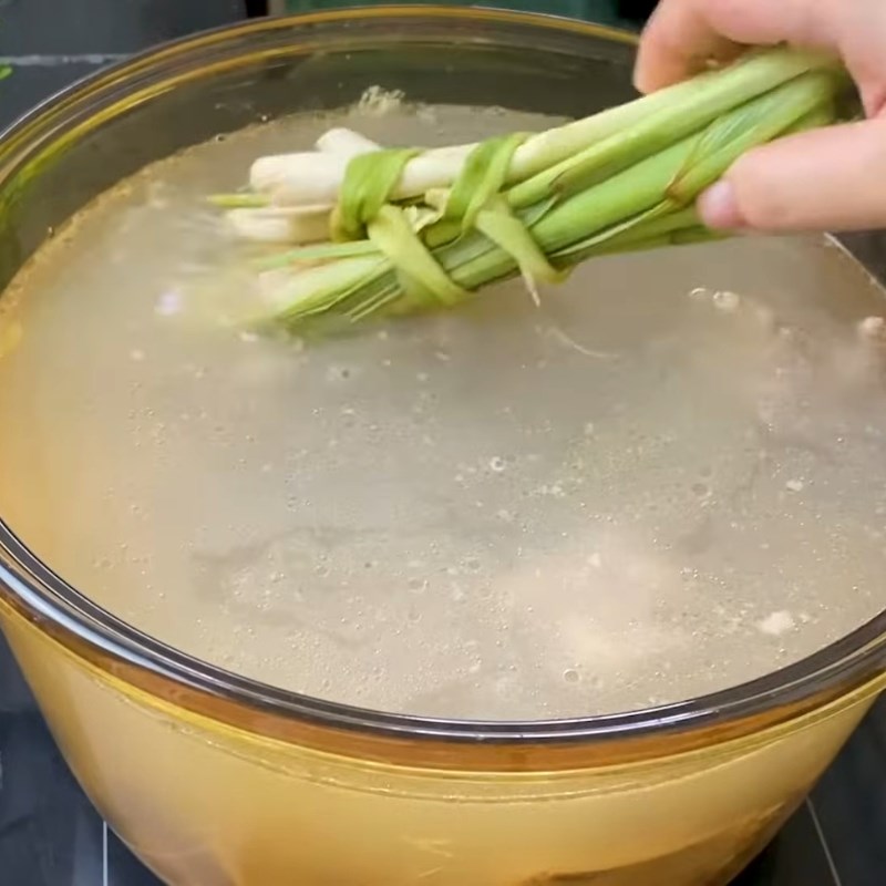 Bước 4 Nấu nước dùng lẩu Lẩu dê thuốc bắc