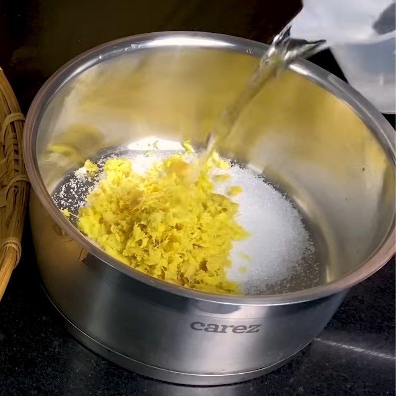 Bước 3 Nấu nước đường gừng thơm nồng Chuối ép phơi khô