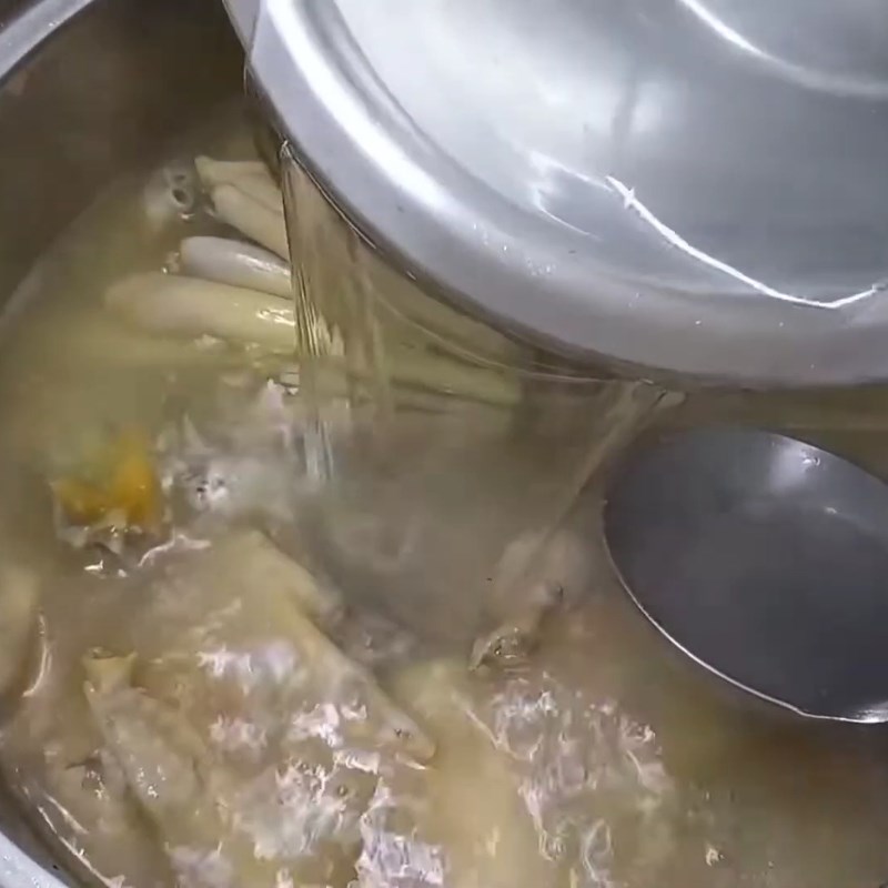 Bước 4 Nêm gia vị và hoàn thiện Vịt hầm sả