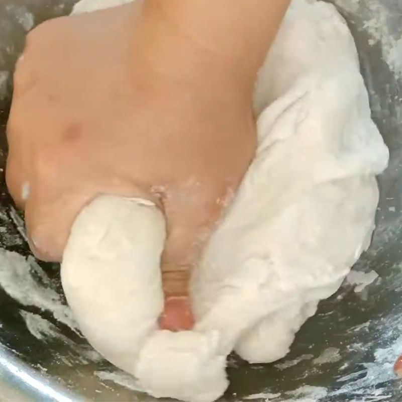 Bước 3 Nhồi và ủ bột bánh bao nhân trứng muối