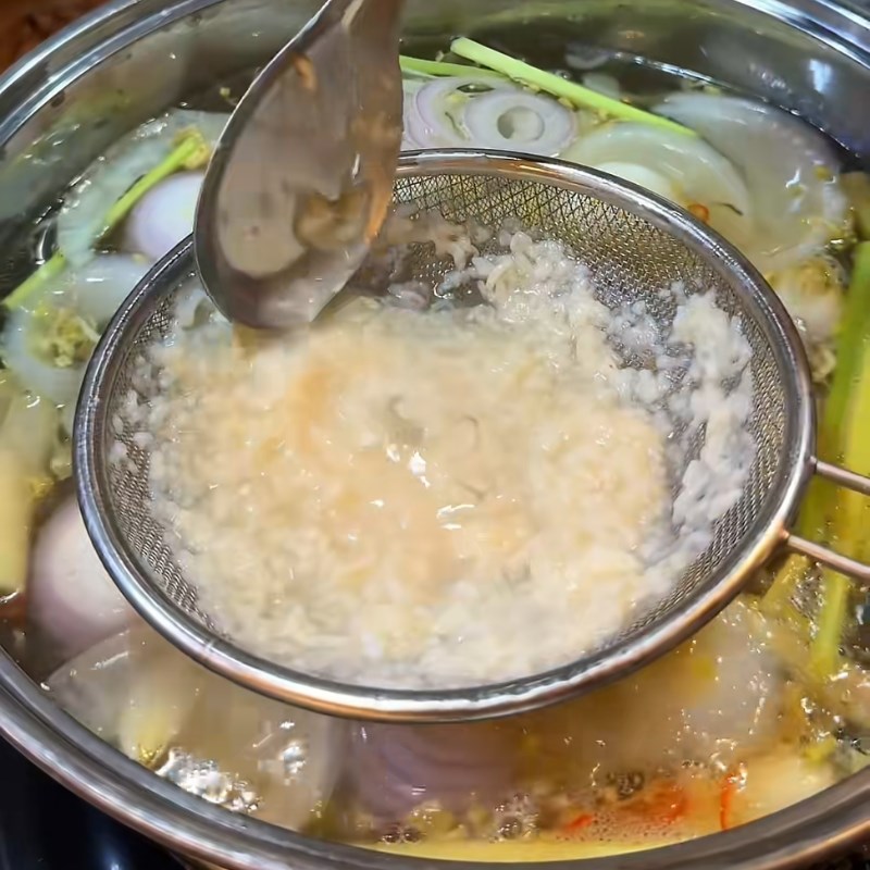 Bước 4 Pha nấu nước nhúng mẻ chua thanh Bắp bò nhúng mẻ