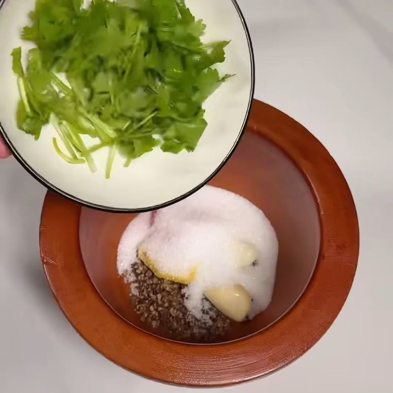 Bước 2 Pha nước chấm Chẩm chéo Tây Bắc "chuẩn bài" nhót cuốn bắp cải