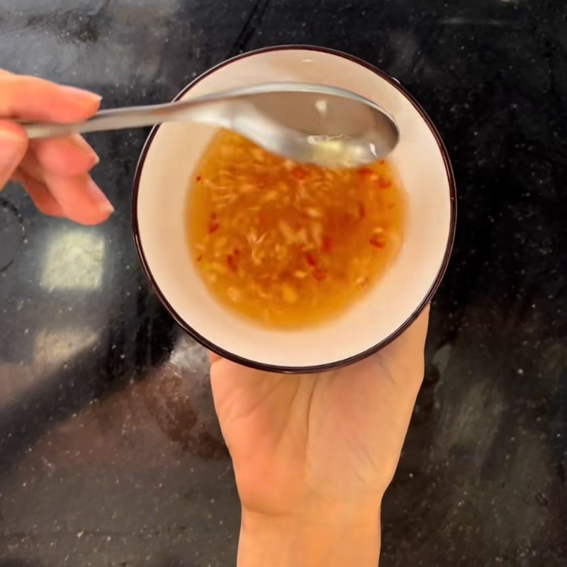 Bước 2 Pha nước trộn gỏi chua ngọt Nộm ức gà