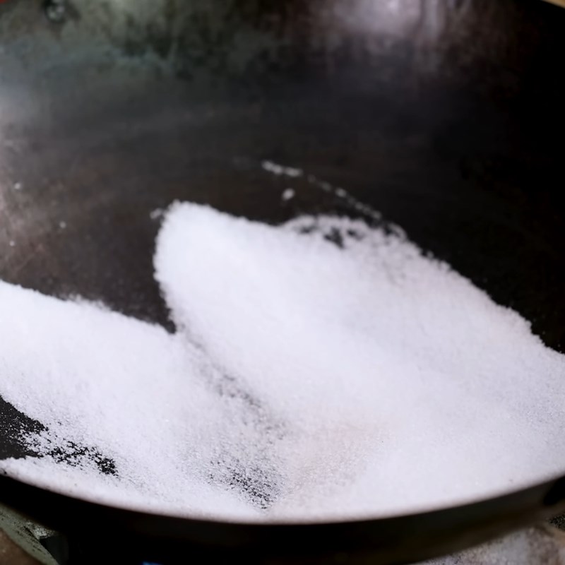 Bước 1 Rang muối hoa tiêu thơm lừng Gà ủ muối hoa tiêu