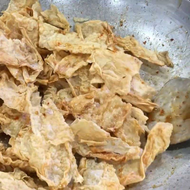 Bước 4 Rim váng đậu thấm vị váng đậu chiên