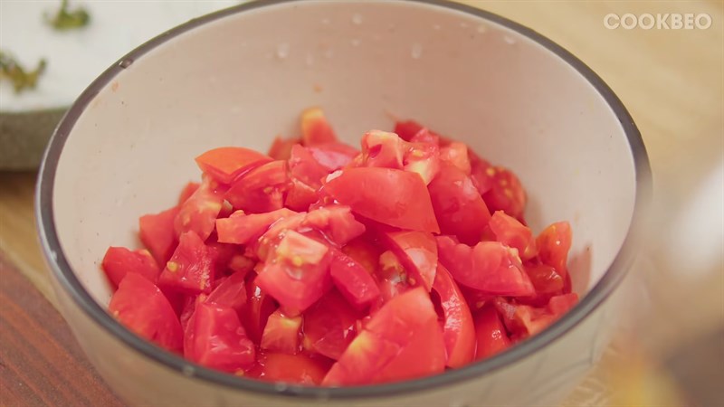 Bước 2 Sơ chế các nguyên liệu khác Thịt băm sốt cà chua