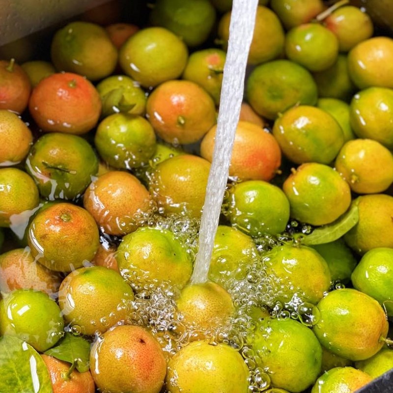 Bước 1 Sơ chế chanh và hũ đựng Chanh đào ngâm đường phèn