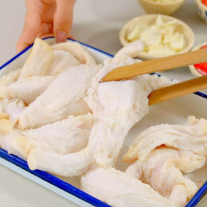 Bước 1 Sơ chế gân bò và luộc gân bò dai giòn Gân bò sốt Thái