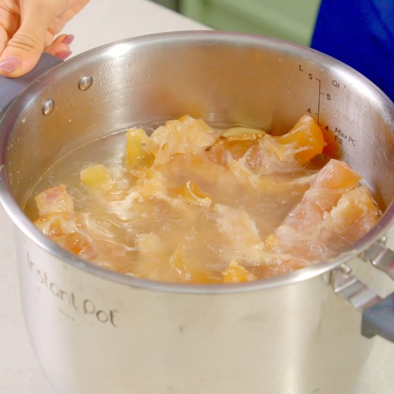 Bước 1 Sơ chế gân bò và luộc gân bò dai giòn Gân bò sốt Thái