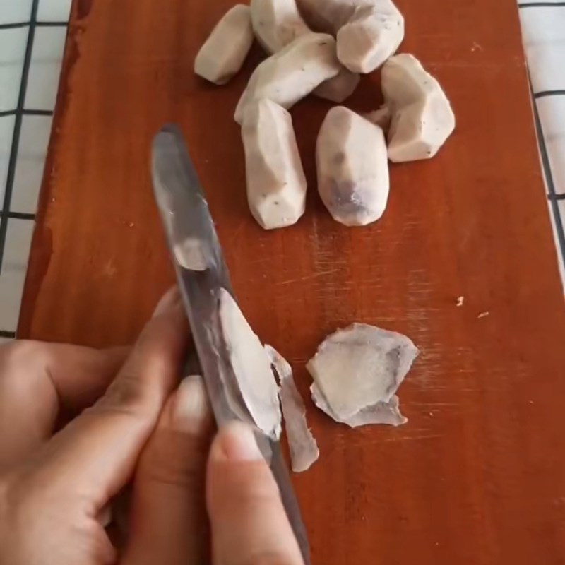 Bước 1 Sơ chế nghệ đen tươi ngon Nghệ đen ngâm mật ong