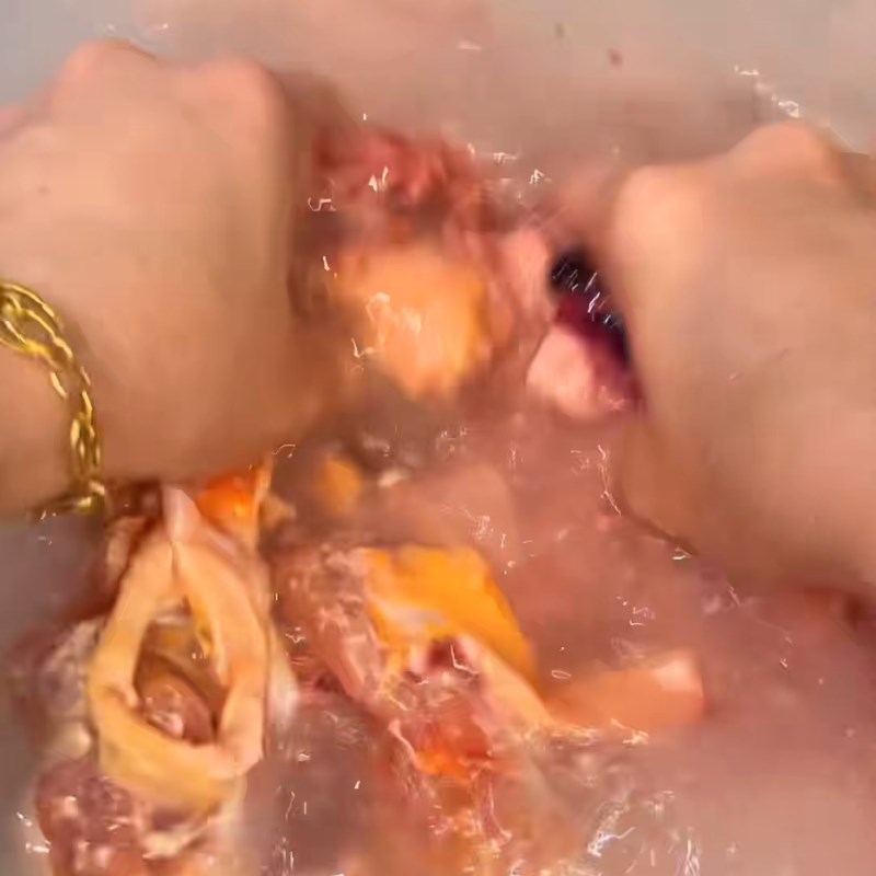 Bước 1 Sơ chế nguyên liệu Gà rang nghệ