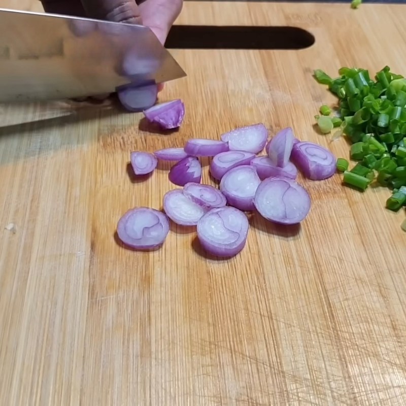 Bước 1 Sơ chế nguyên liệu Kho quẹt thịt ba rọi