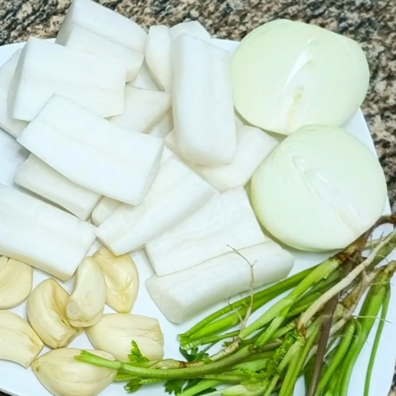 Bước 1 Sơ chế nguyên liệu chuẩn bị nấu hủ tiếu Thái hủ tiếu Thái Lan