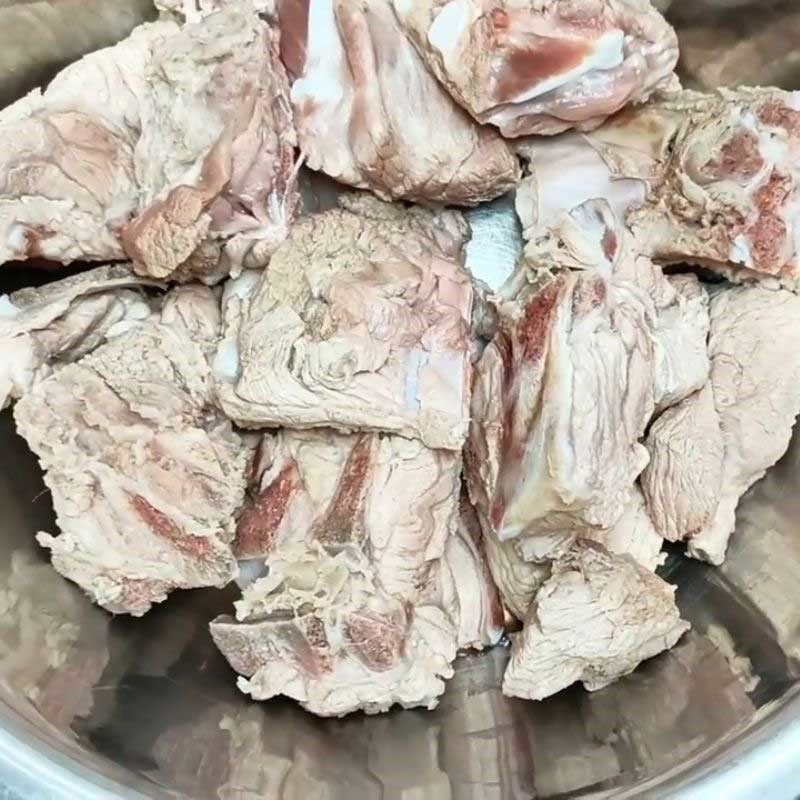 Bước 1 Sơ chế nguyên liệu chuẩn bị nấu hủ tiếu Thái hủ tiếu Thái Lan