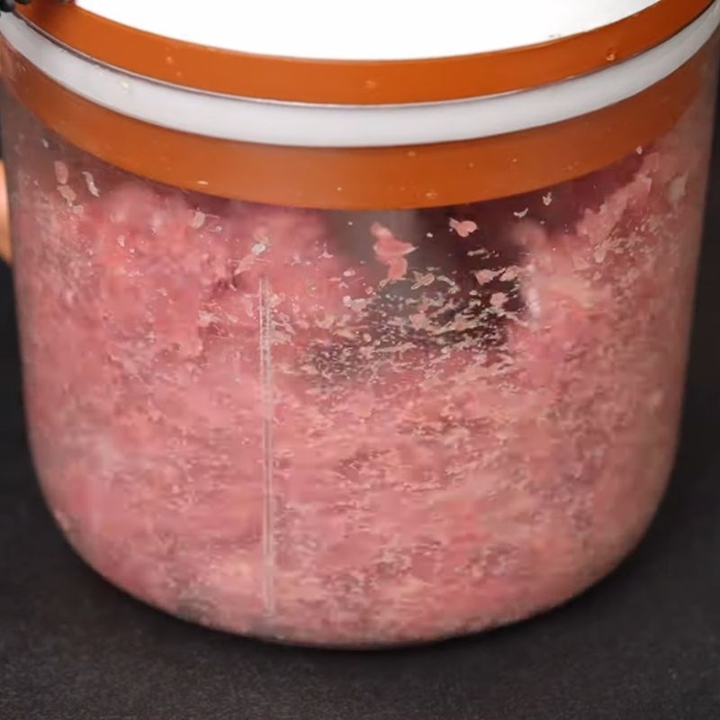 Bước 1 Sơ chế nguyên liệu làm nem chua rán nem chua rán