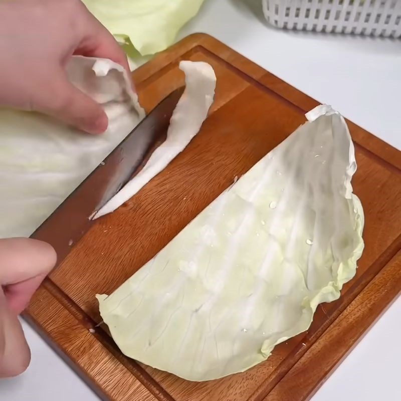 Bước 1 Sơ chế nhót xanh và các loại rau ăn kèm nhót cuốn bắp cải