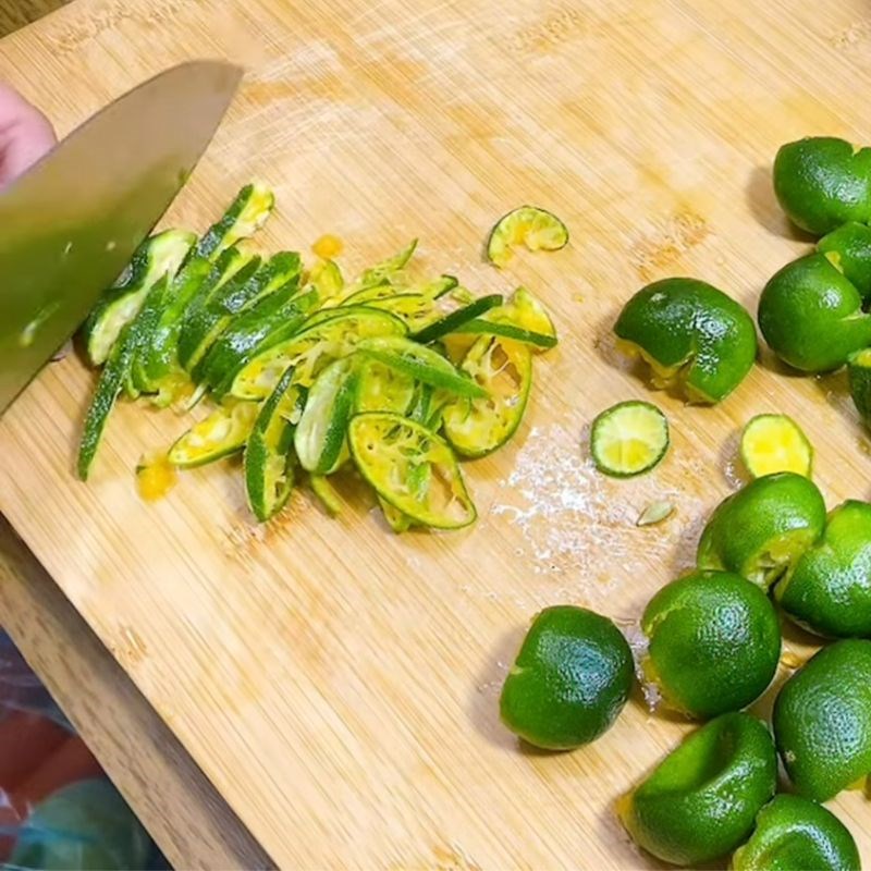 Bước 1 Sơ chế tắc (quất) và đường phèn tắc chưng đường phèn mật ong gừng