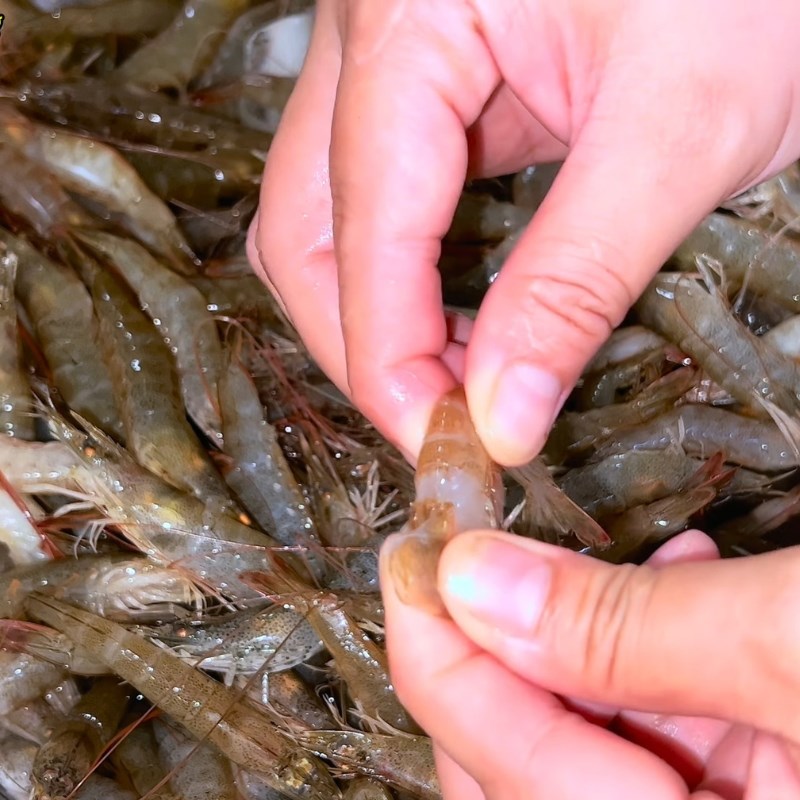 Bước 1 Sơ chế tép tươi ngon Mắm tép chua