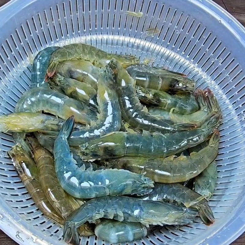 Bước 1 Sơ chế tôm tươi đúng cách tôm rang muối hột