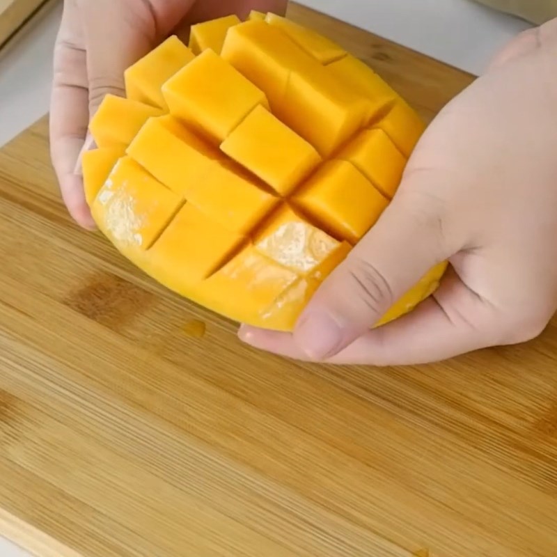 Bước 1 Sơ chế trái cây và thạch cho món chè cocktail Chè cocktail