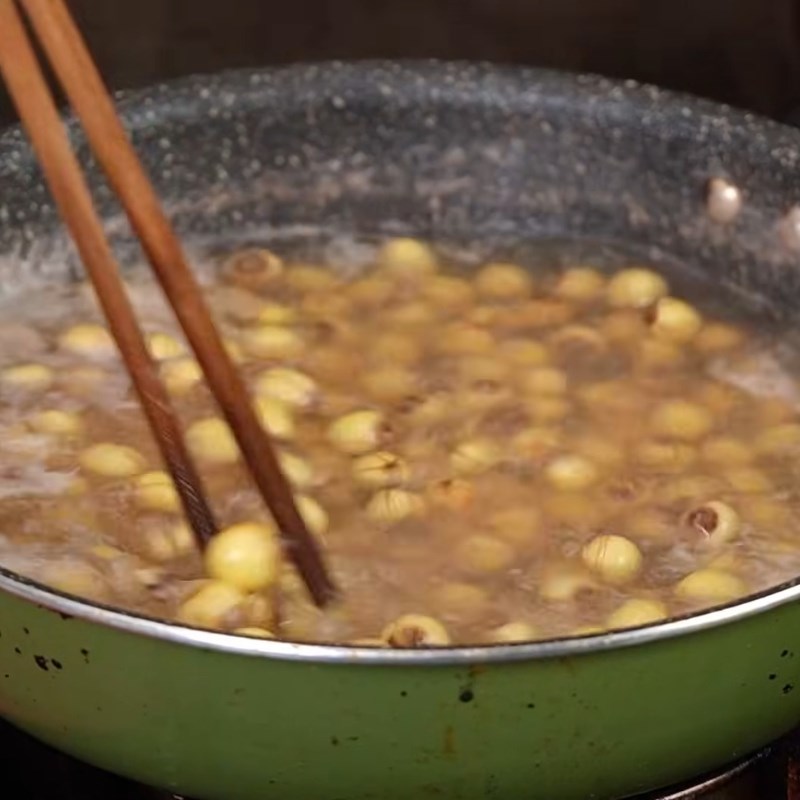 Bước 1 Sơ chế và luộc hạt sen bở tơi Chè cốm khô