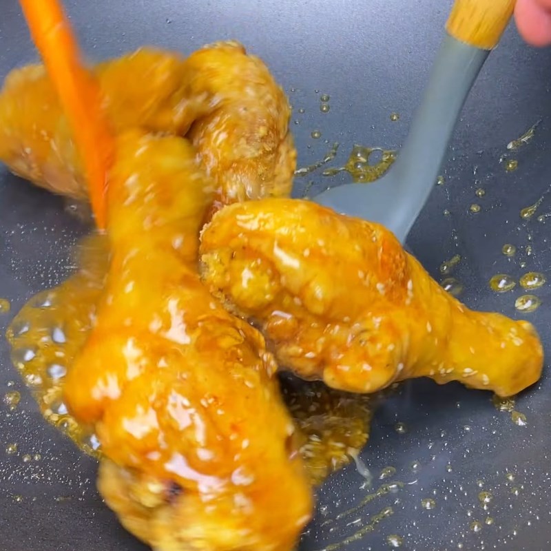 Bước 5 Sốt đùi gà với nước sốt tắc Đùi gà sốt chua ngọt