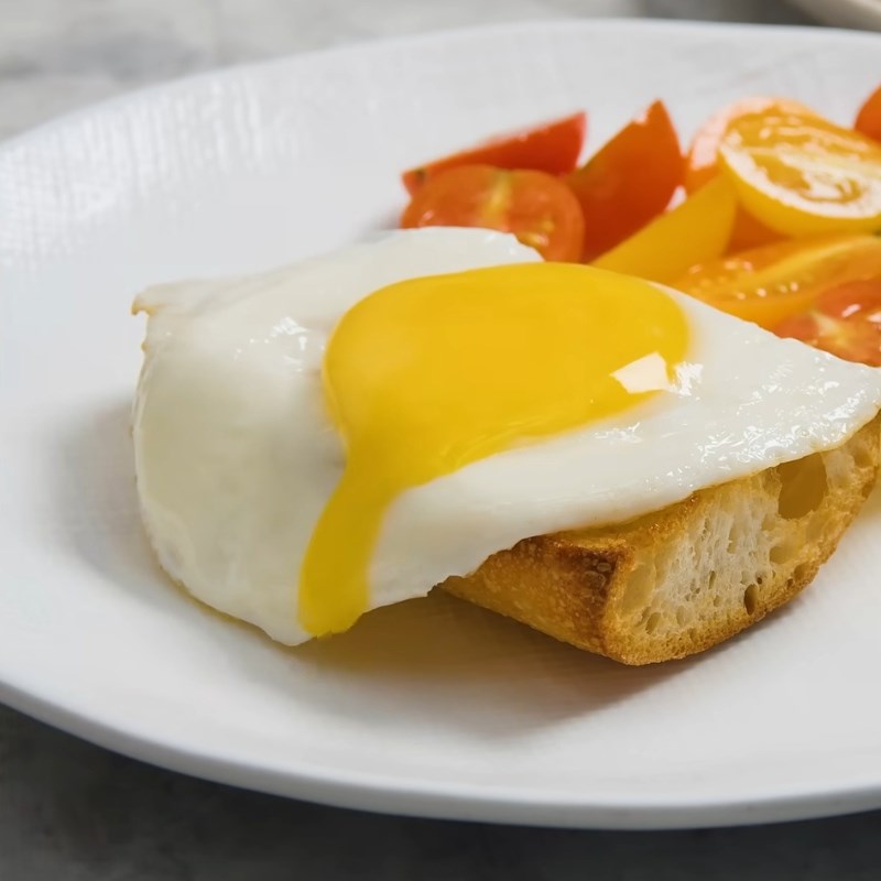 Bước 3 Thành phẩm Trứng chiên lòng đào