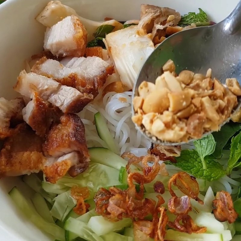 Bước 6 Thành phẩm Bún heo quay