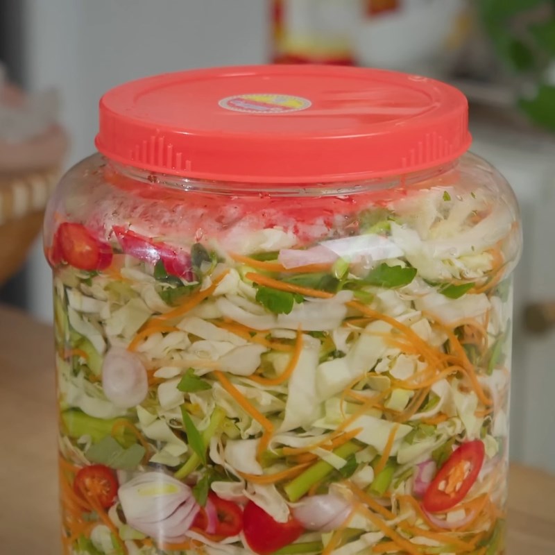 Bước 4 Tiến hành muối dưa bắp cải Dưa bắp cải muối