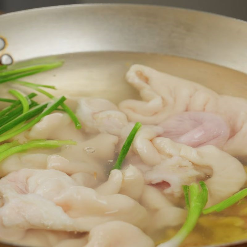 Bước 2 Trần lòng già giòn ngon lòng già xào dưa chua