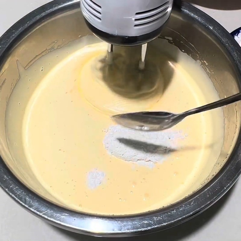 Bước 3 Trộn bột mì số 8 cho bánh thuẫn phồng xốp Bánh thuẫn bằng bột mì