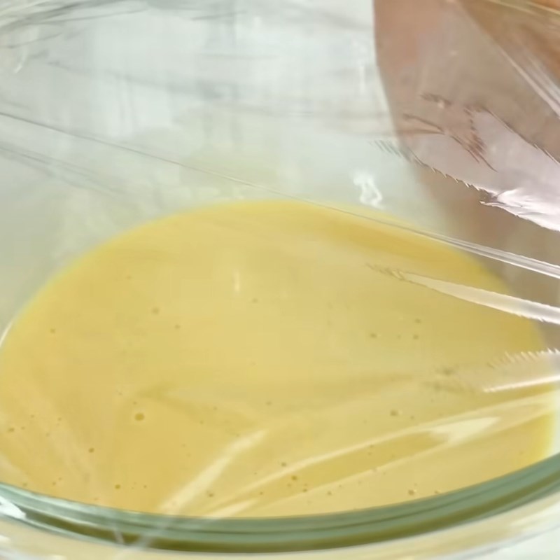 Bước 1 Trộn bột vỏ bánh mềm xốp Bánh rán Doremon từ bột mì