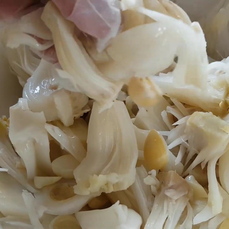 Bước 4 Trộn mít non ăn kèm bún Bún heo quay