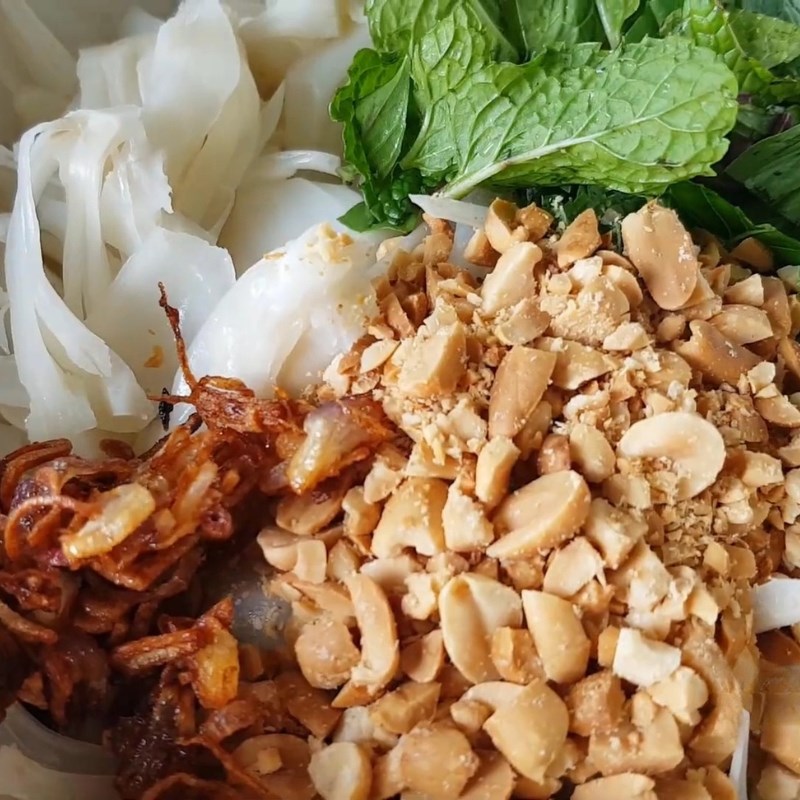 Bước 4 Trộn mít non ăn kèm bún Bún heo quay