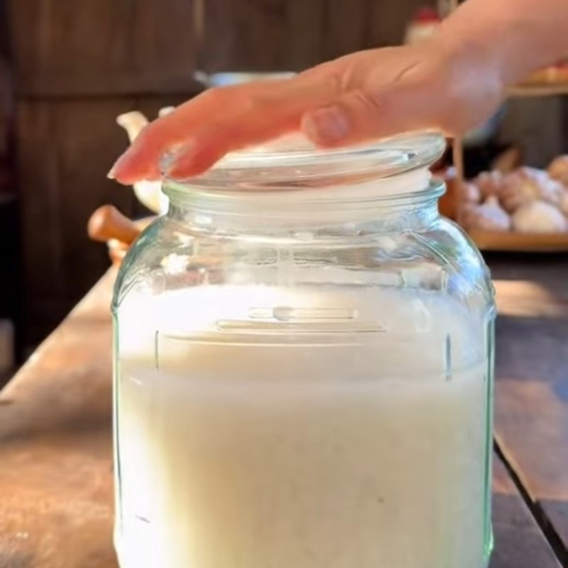 Bước 2 Trộn và ủ mẻ Cơm mẻ bằng cơm nguội