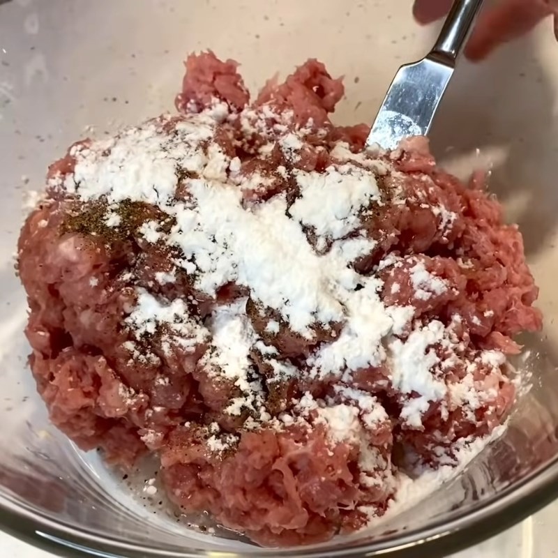 Bước 3 Ướp gia vị cho giò sống Giò lụa miền Bắc