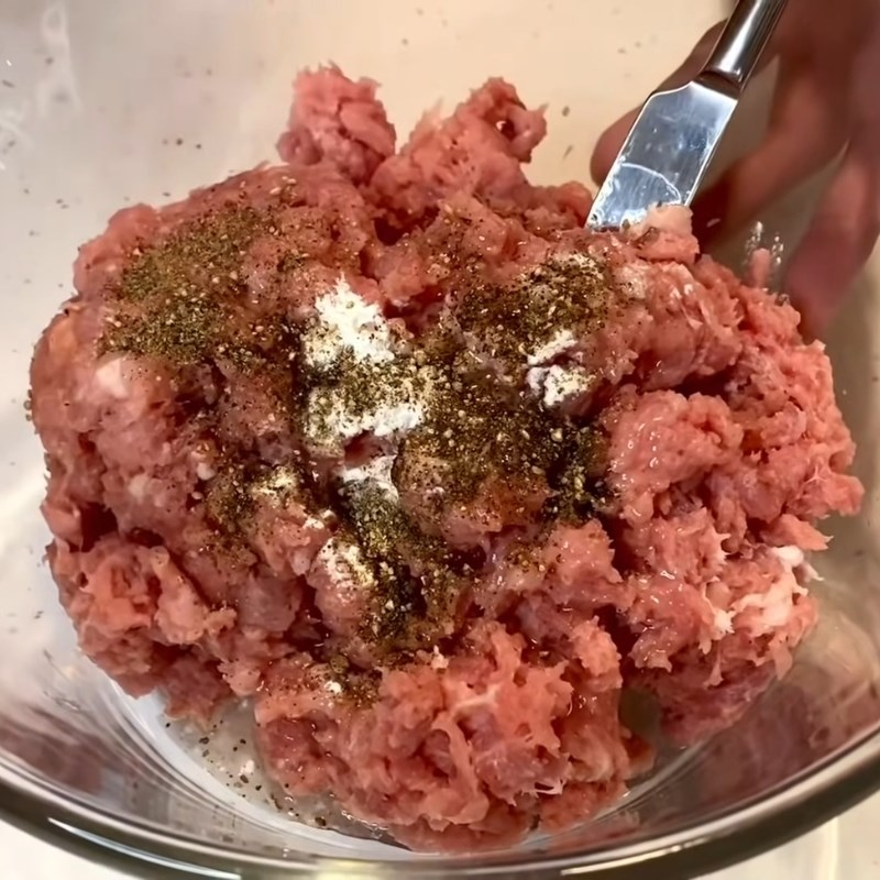 Bước 3 Ướp gia vị cho giò sống Giò lụa miền Bắc